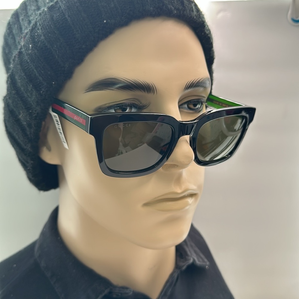New Authentic Gucci Gucci GG0001SN 002 Black/GREEN/ Red Sunglasses